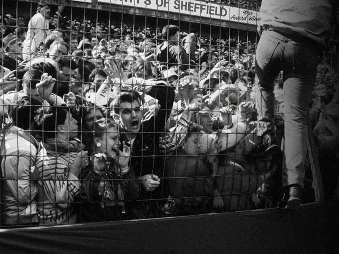 15 апреля 1998. Стадион Хиллсборо в Шеффилде, 1989. 15 Апреля 1989 года на стадионе «Хиллсборо» в Шеффилде. Стадион Хиллсборо Шеффилд.